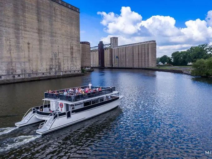 Harbor Queen on the Buffalo waterfront